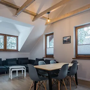 Apartmán Aston -domek Przy Lesie, Przestronny,, Karpacz